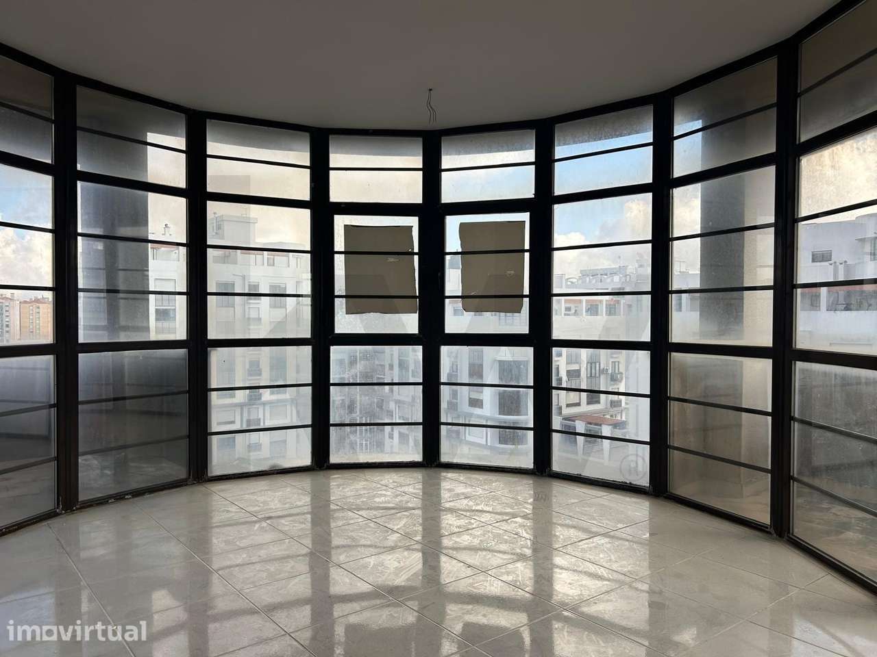 VENDA - Apartamento T5 Duplex, Mem Martins - Grande imagem: 4/43
