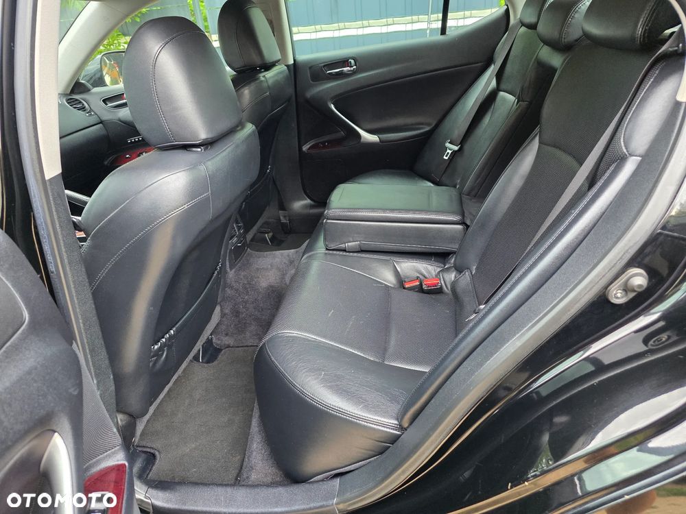 Lexus IS 220 D Prestige - 15