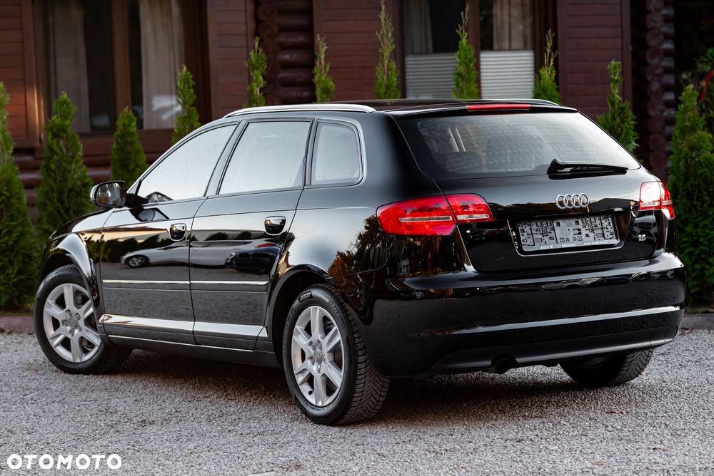 Audi A3 Sportback 1.6 Attraction - 12