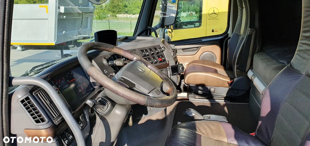 Volvo FH16 700KM 8x4 Tridem +HDS Palfinger PK 56002 - 8