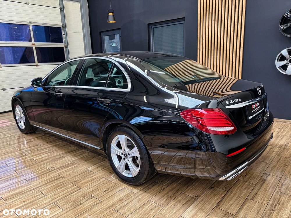 Mercedes-Benz Klasa E 220 d 9G-TRONIC - 11