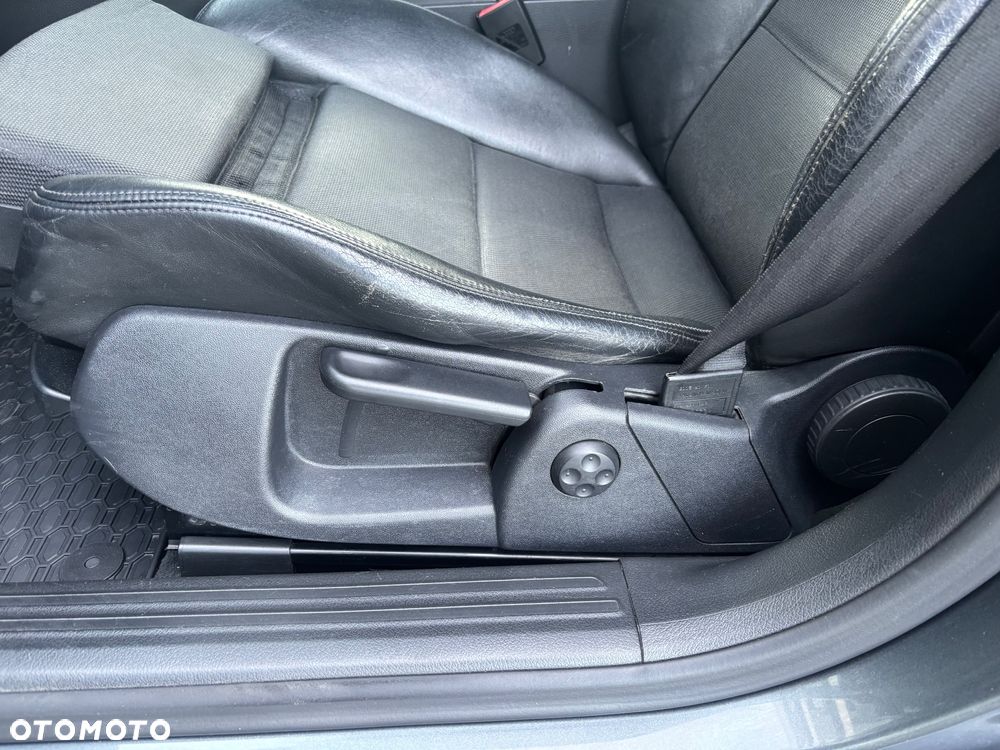 Audi A6 Avant 2.4 - 33