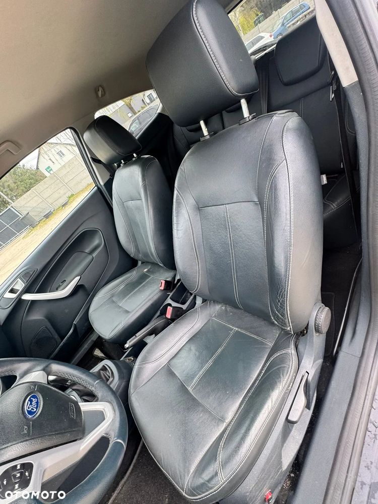 Ford Fiesta 1.4 Titanium EU5 - 12