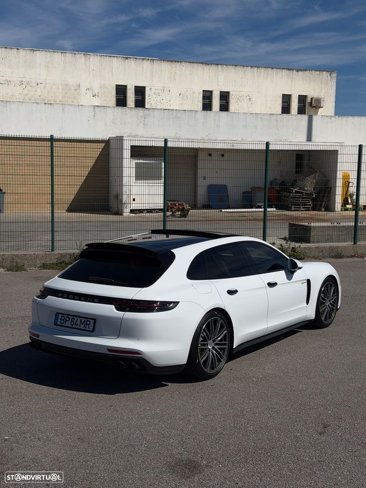 Porsche Panamera Sport Turismo - 2
