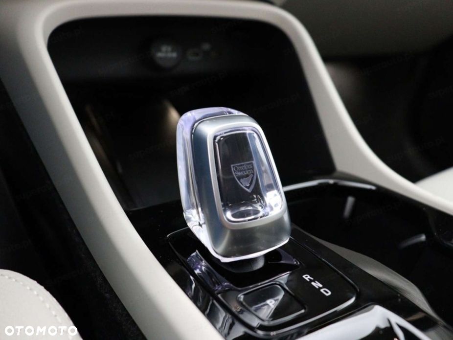 Volvo XC 40 - 18