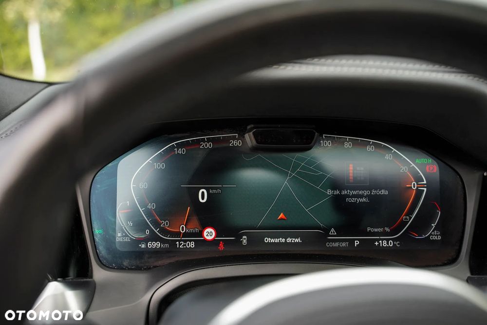 BMW Seria 3 330d xDrive mHEV M Sport - 24