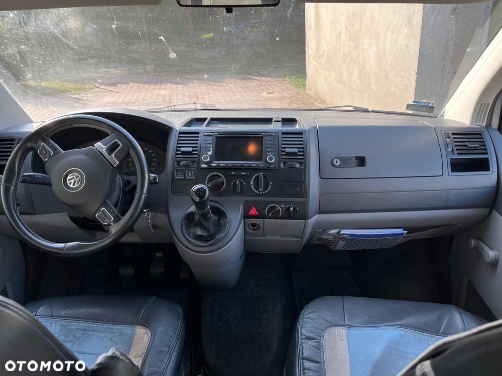 Volkswagen Transporter - 8
