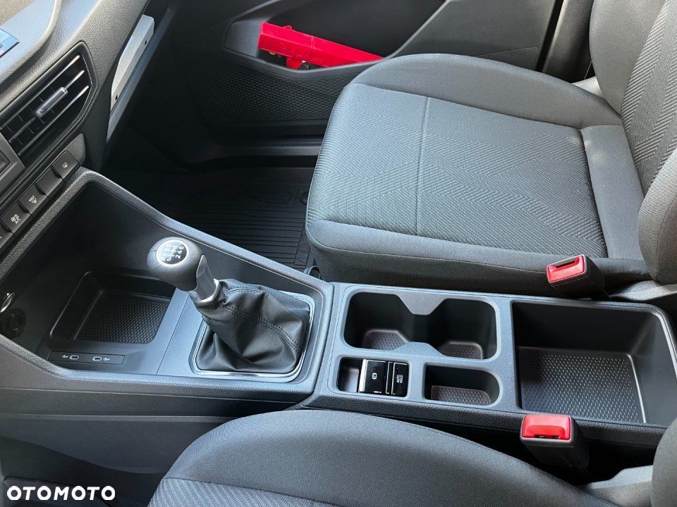 Ford Transit Connect - 7