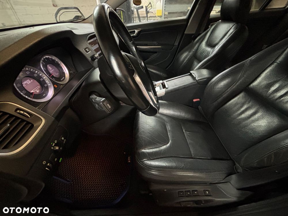 Volvo S60 ver-2-5-t5 - 9