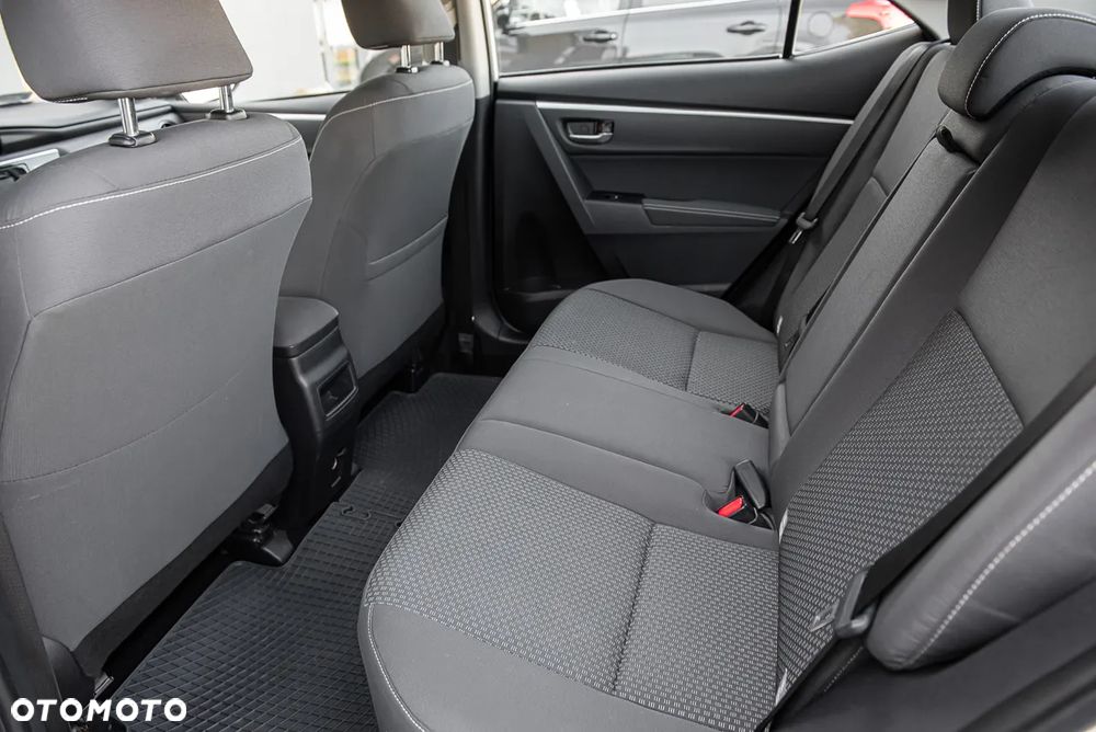 Toyota Corolla 1.4 D-4D Premium - 23