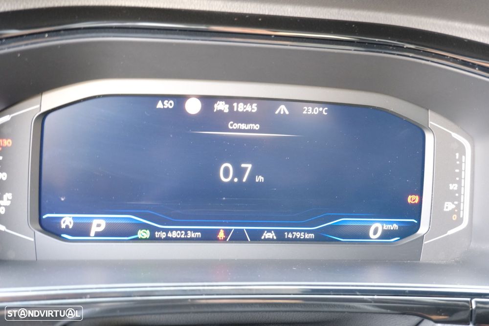 VW T-Roc 1.5 TSI R-Line DSG - 21