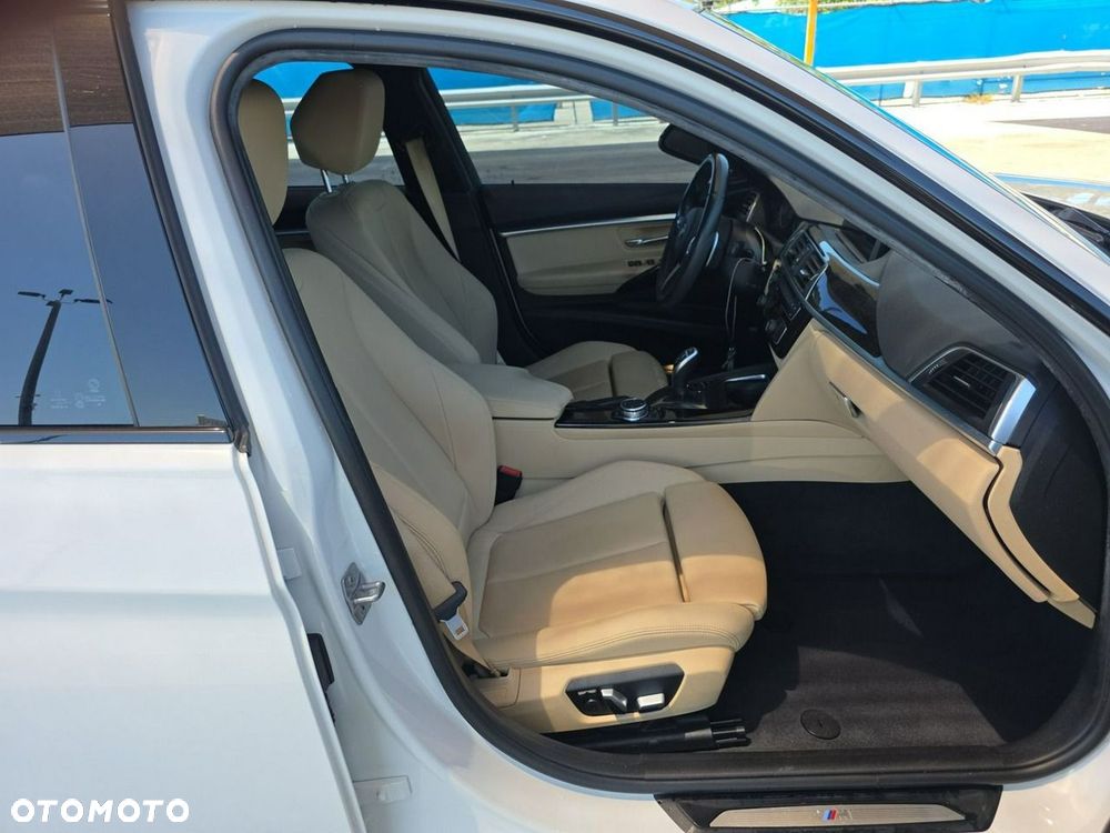 BMW Seria 3 340i M Sport Sport - 9