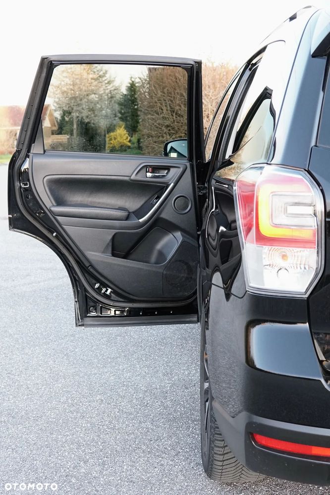 Subaru Forester 2.0 XT Sport Lineartronic - 14