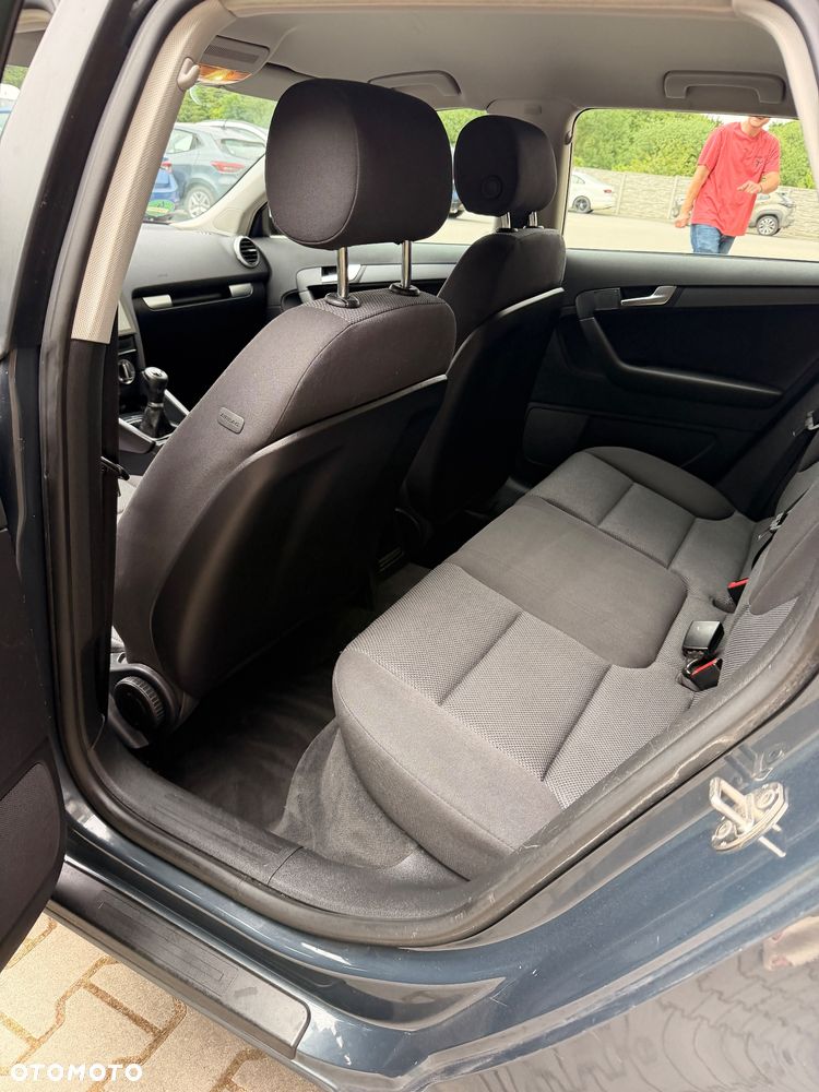 Audi A3 Sportback 1.6 Ambition - 28