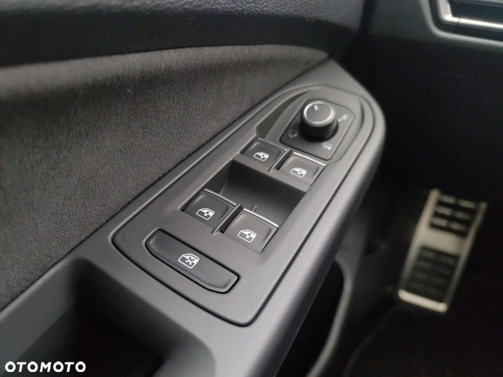 Volkswagen Golf - 17