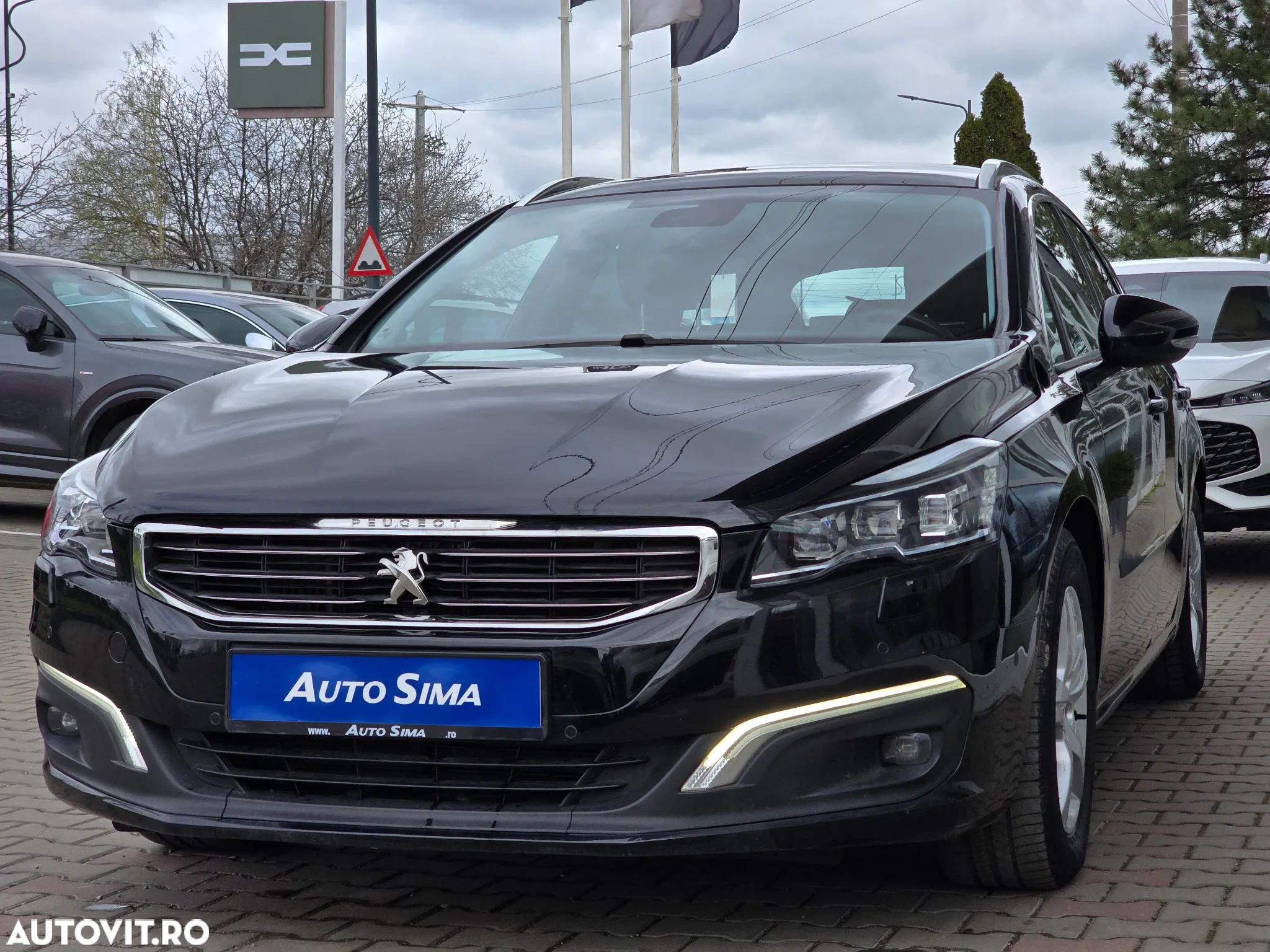 Peugeot 508 SW BlueHDi 120 EAT6 Stop&Start Business-Line - 4