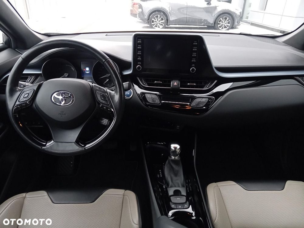 Toyota C-HR - 15