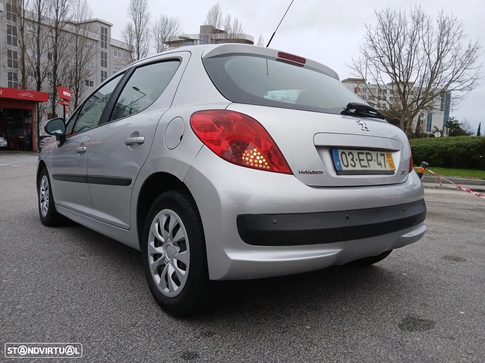 Peugeot 207 1.4 16V Open - 1