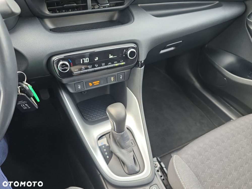 Toyota Yaris Hybrid 1.5 Comfort - 23