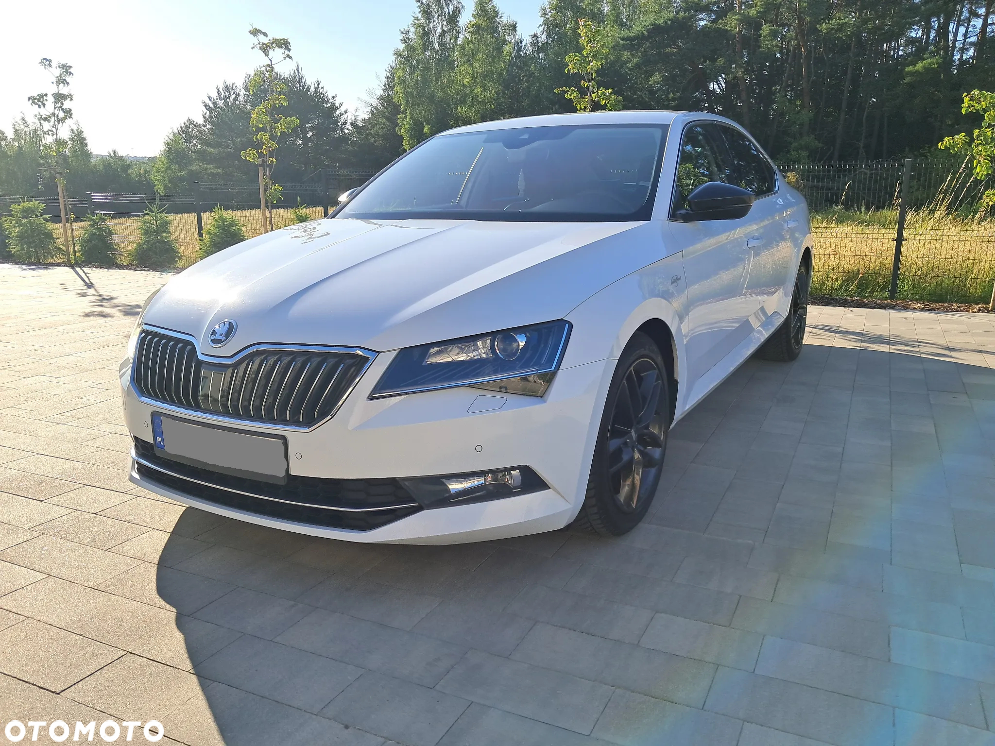 Skoda Superb 2.0 TDI L&K DSG - 3