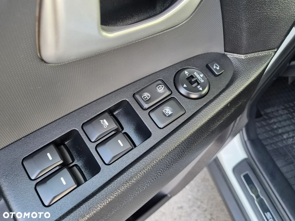 Kia Sportage 1.7 CRDI 2WD Dream-Team Edition - 23
