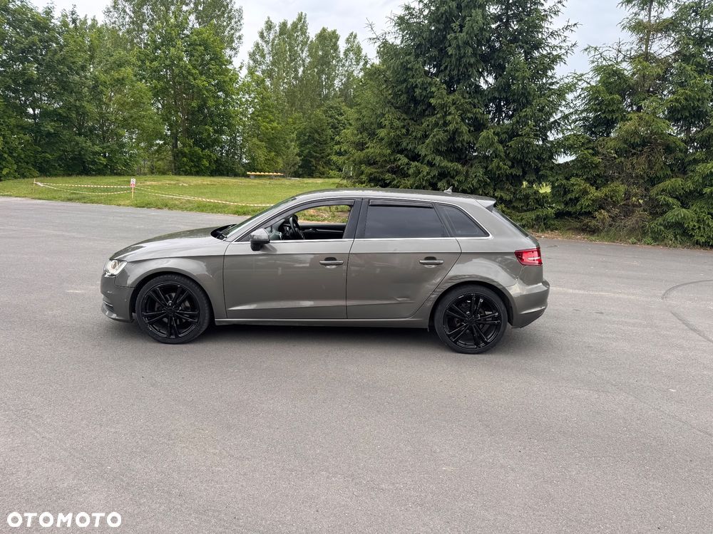 Audi A3 Sportback 1.6 TDI clean diesel Ambiente - 4