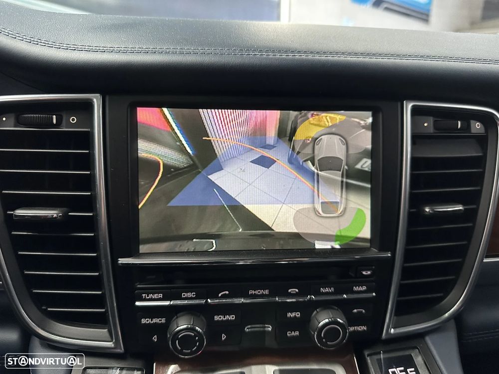 Porsche Panamera Turbo PDK - 49