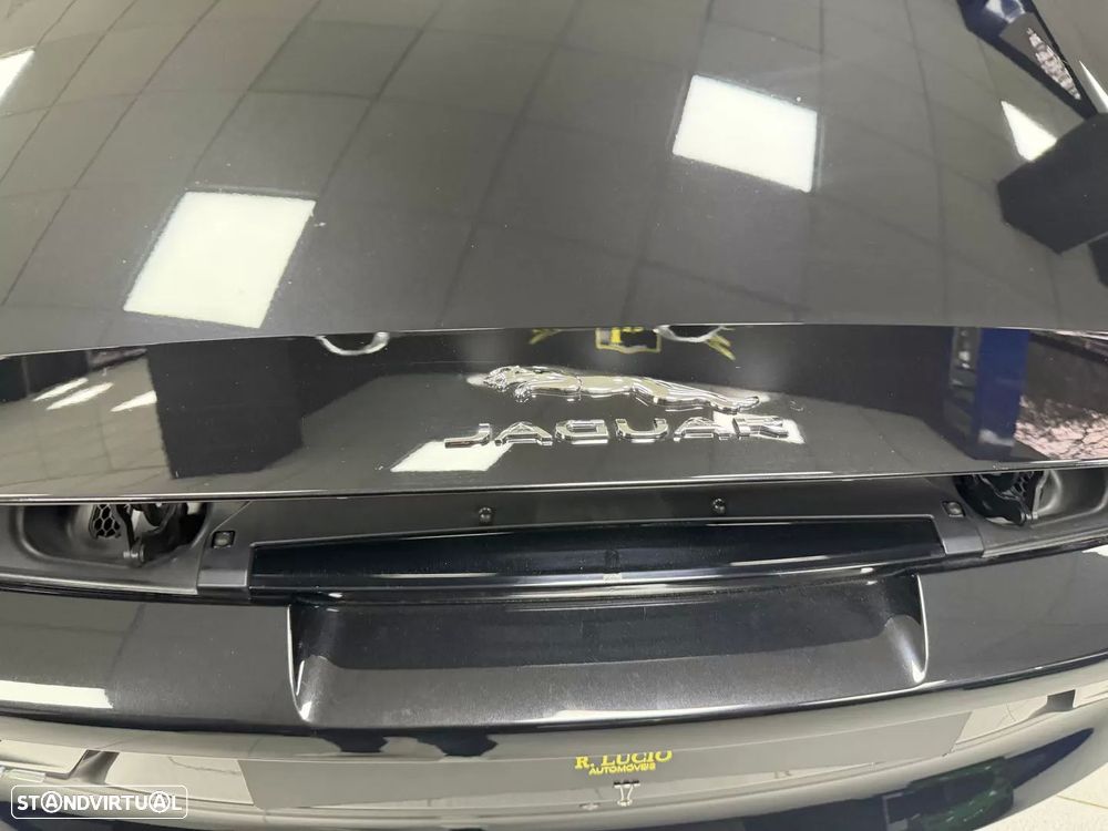 Jaguar F-Type 2.0 i4 R-Dynamic Black - 55