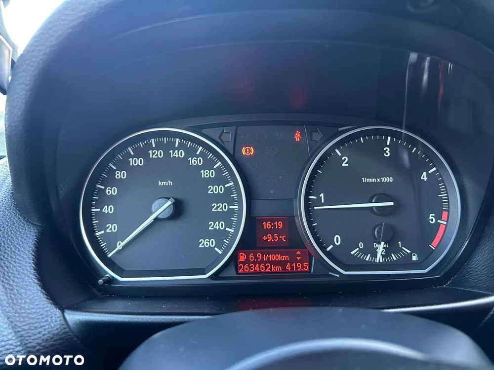 BMW Seria 1 120d DPF Edition Sport - 10