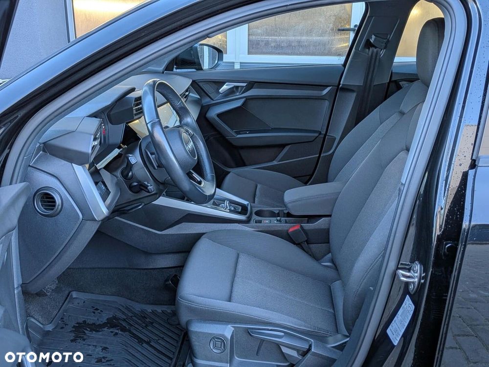 Audi A3 Sportback 35 TFSI mHEV S tronic - 11