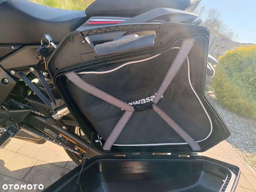 Kawasaki Ninja 1000 SX - 25
