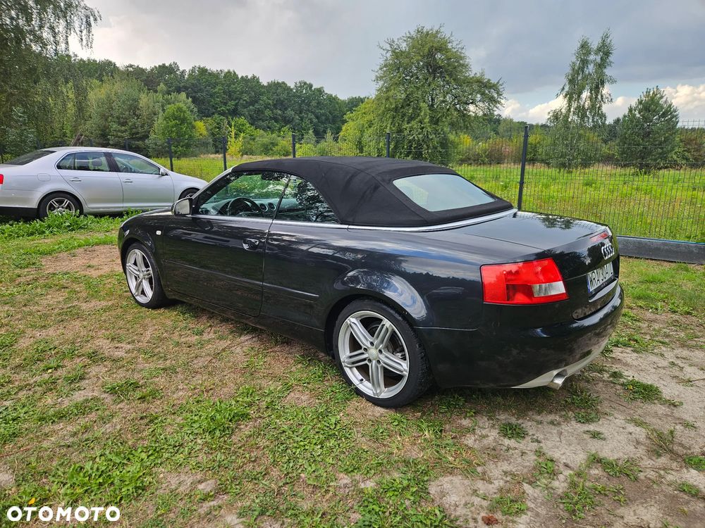 Audi A4 Cabrio 2.4 - 4