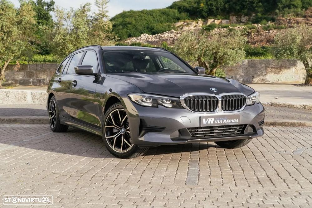BMW 320 - 4