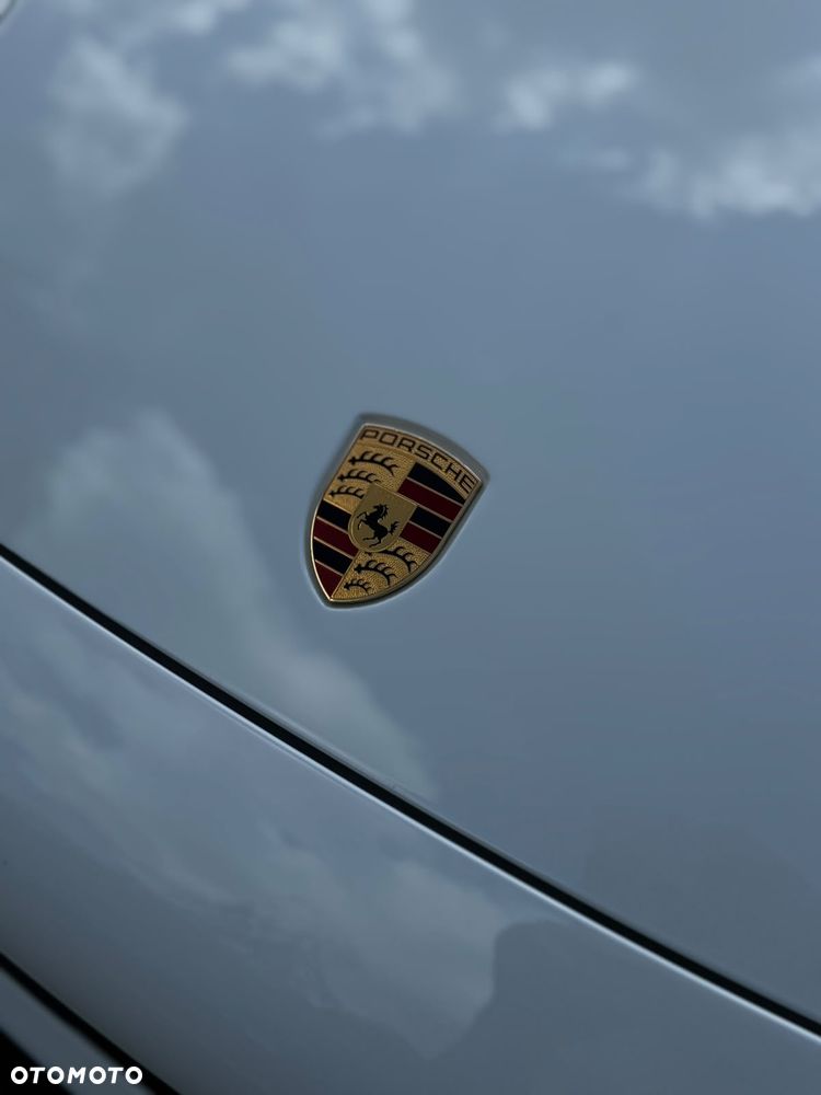 Porsche Cayenne Platinum Edition - 7