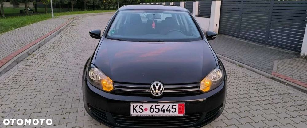 Volkswagen Golf - 24