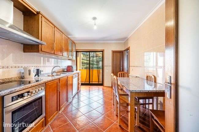 Moradia T3 no Centro da Póvoa de Lanhoso - Grande imagem: 4/23