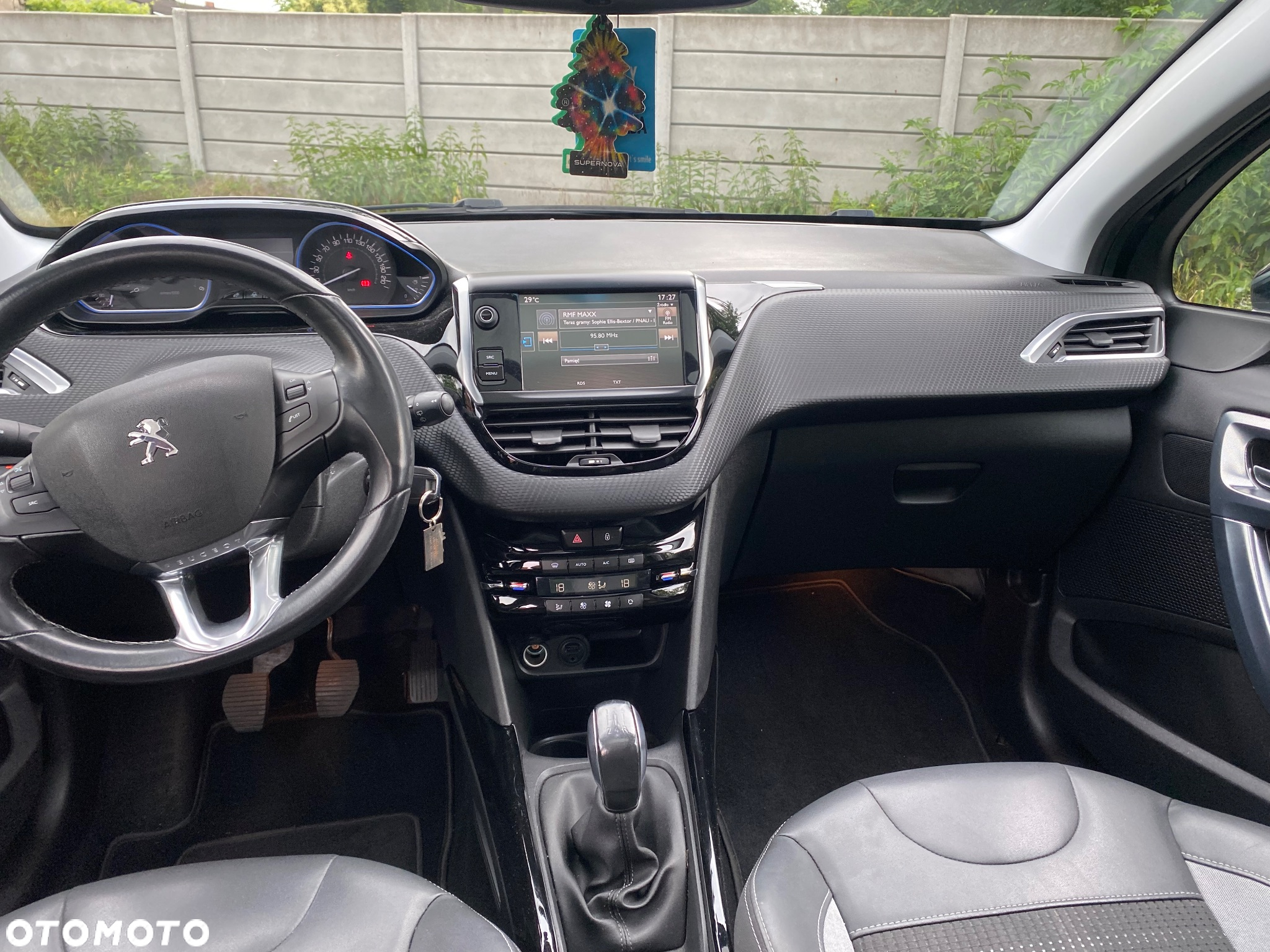 Peugeot 2008 1.6 BlueHDi Allure - 7