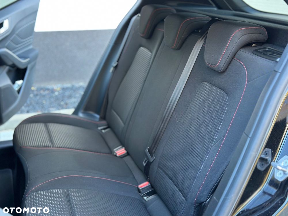 Ford Focus 1.0 EcoBoost ST-Line - 31