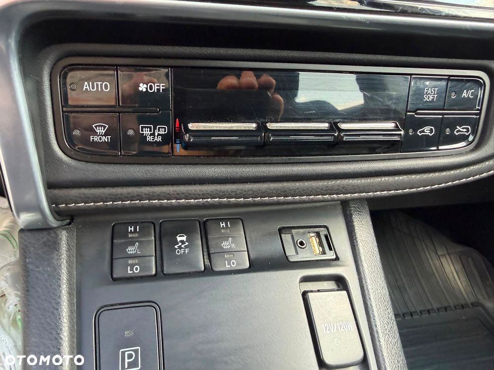 Toyota Auris 1.8 VVT-i Automatik Executive - 19