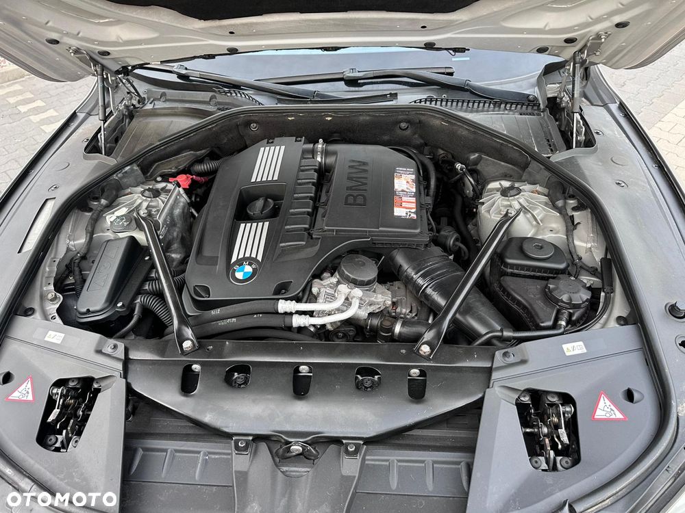 BMW Seria 7 740i L - 11