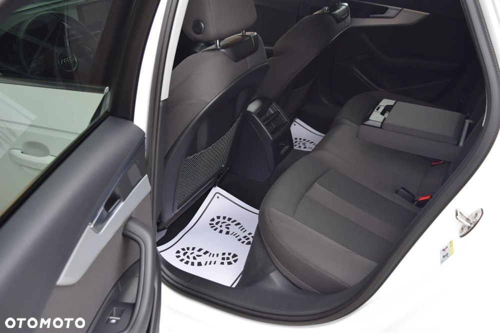 Audi A4 Avant 40 TFSI sport - 34