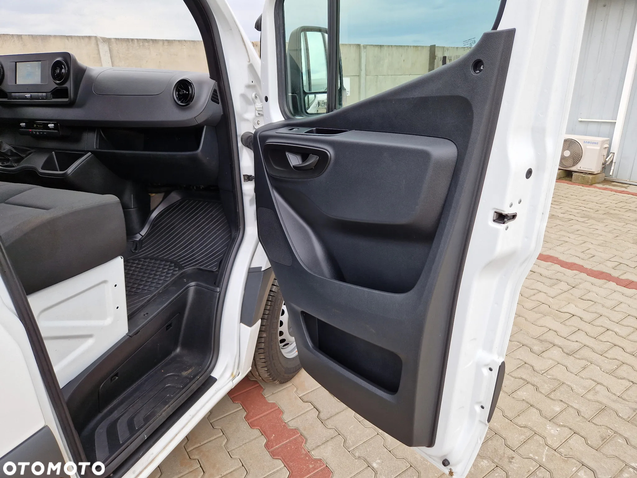 Mercedes-Benz Sprinter 907 2021r 315 CDI 150 Koni Max Maxi Long - 36