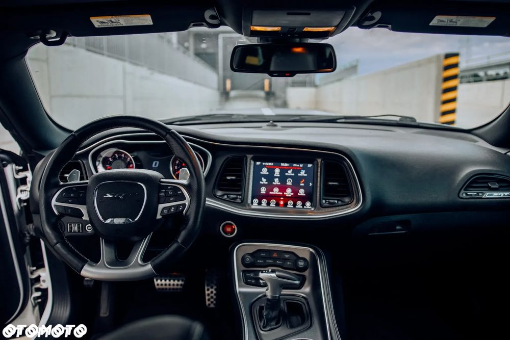 Dodge Challenger Automatik SRT 392 - 25