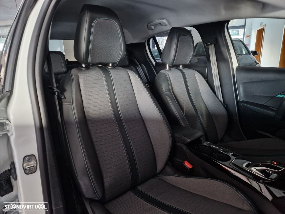 Peugeot e-208 50 kWh Allure - 22