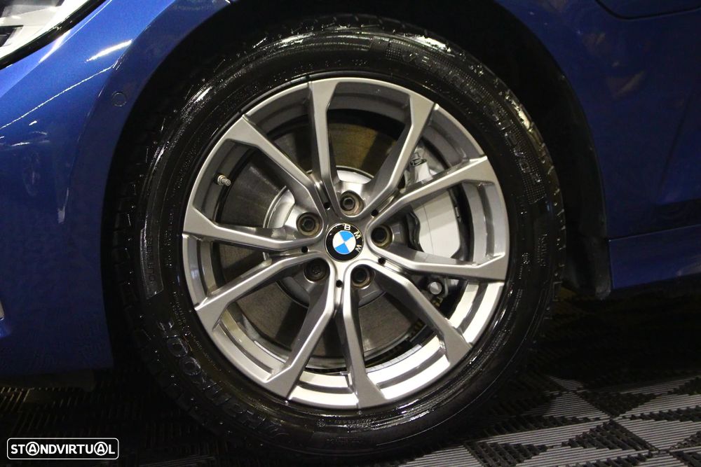 BMW 330 e Line Luxury Auto - 4