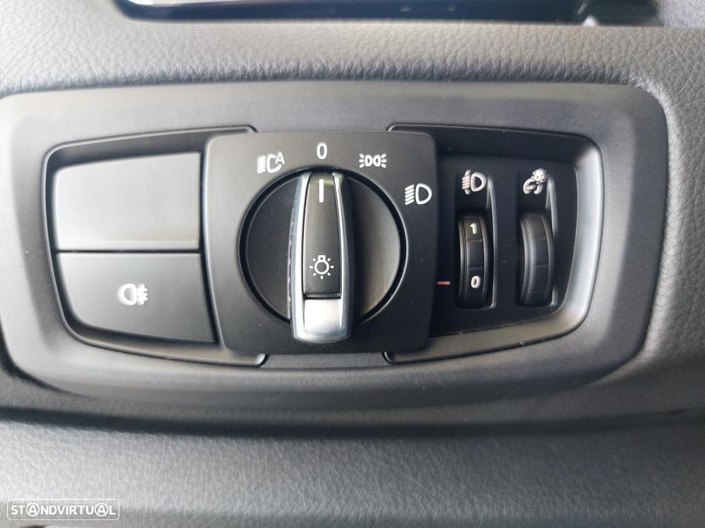 BMW 225xe Active Tourer Advantage - 18