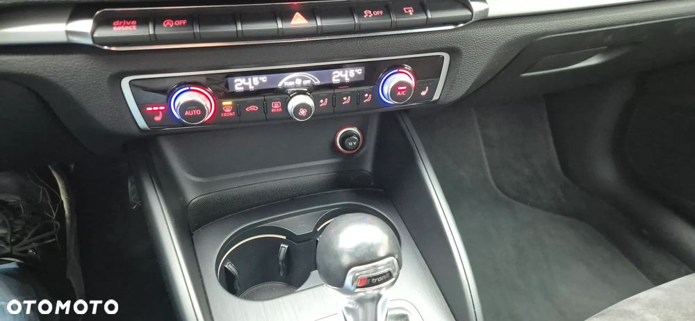 Audi A3 Sportback 2.0 TDI Quattro Ambiente S tronic - 12