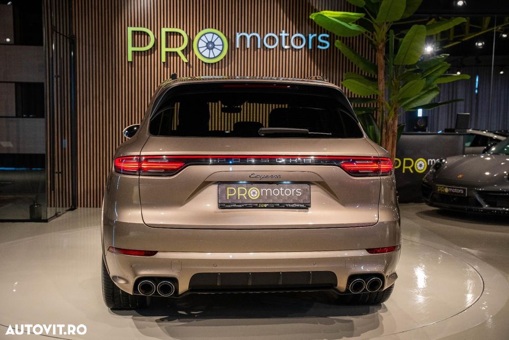 Porsche Cayenne Standard - 14