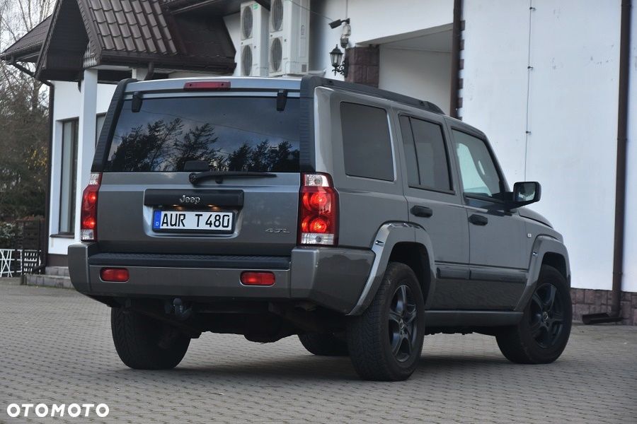 Jeep Commander - 8