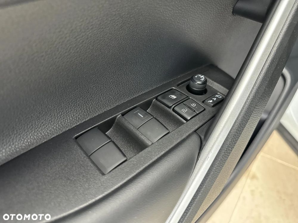 Toyota Corolla Cross 2.0 Hybrid Executive - 30